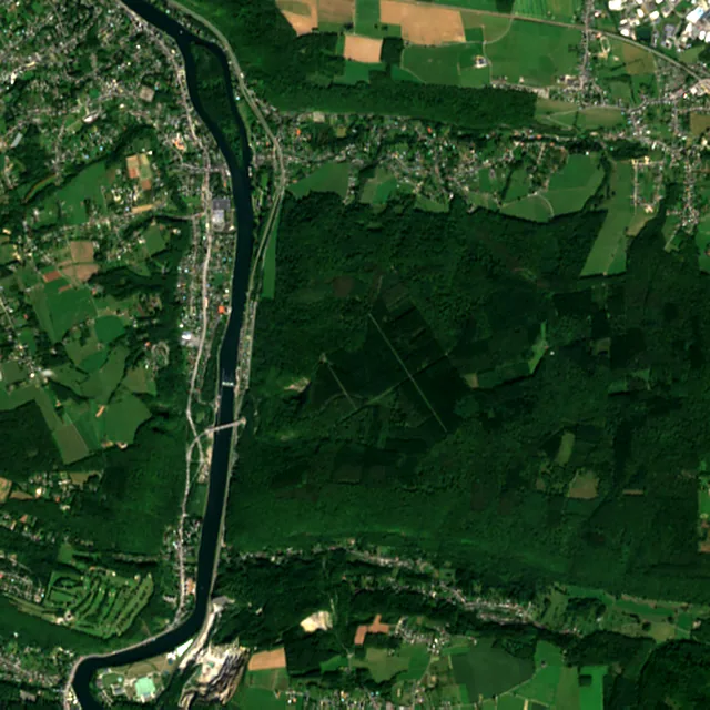 Satellite image of the area around Namur, August 2017